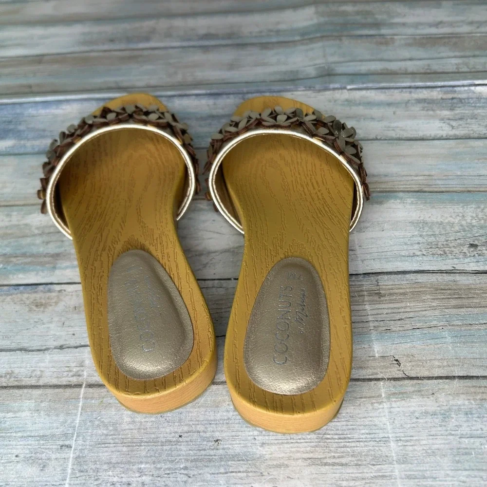 Coconuts by Matisse Chelsea Sandals Size‎ 7 Metallic Slide Womens Gold Casual